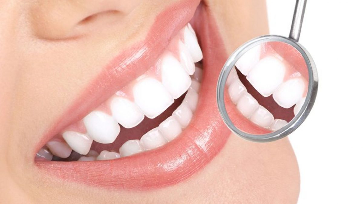 cosmetic dentist Newcastle