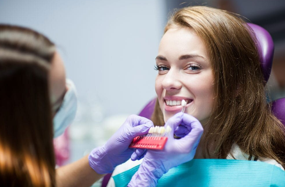 Get Quick UK Teeth Whitening By Using Useful Products