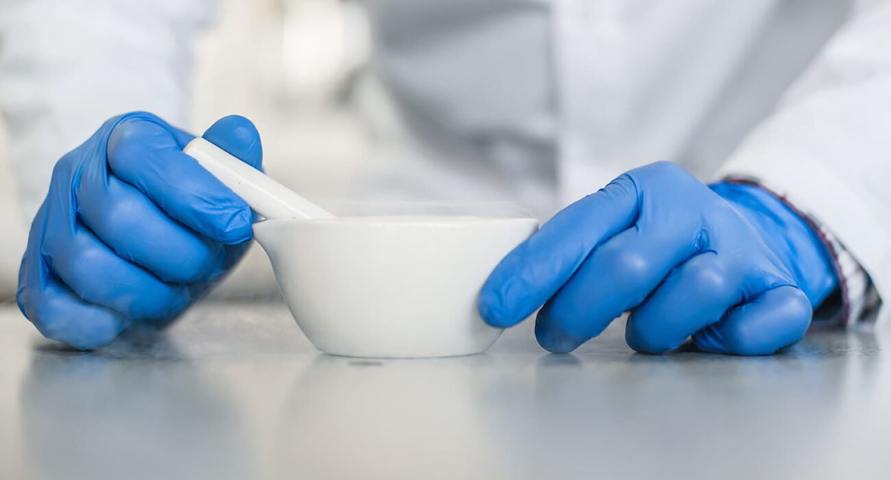 The Role of a Compounding Pharmacy in Edmonton for Individualized Treatment