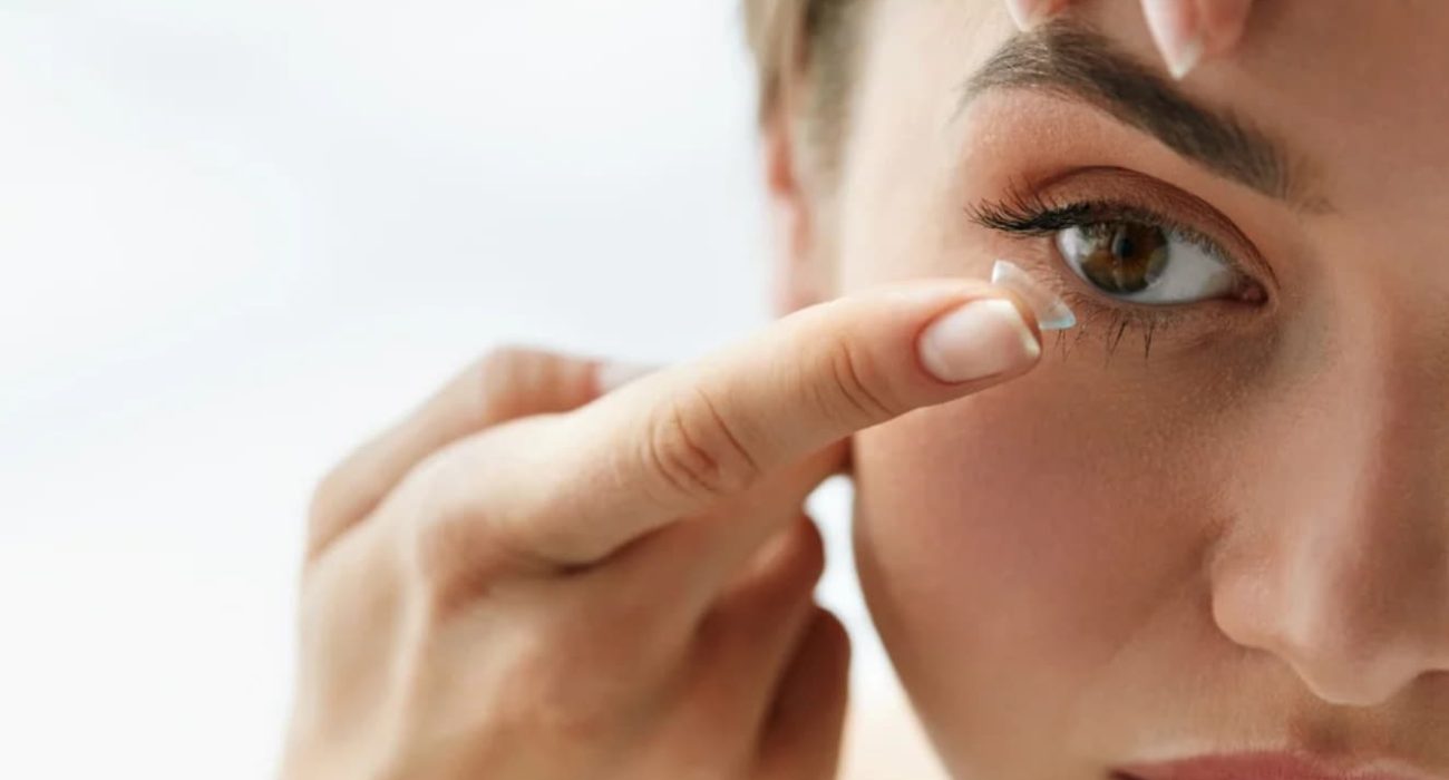 The Ultimate Guide to Choosing the Right Eye Contact Lenses