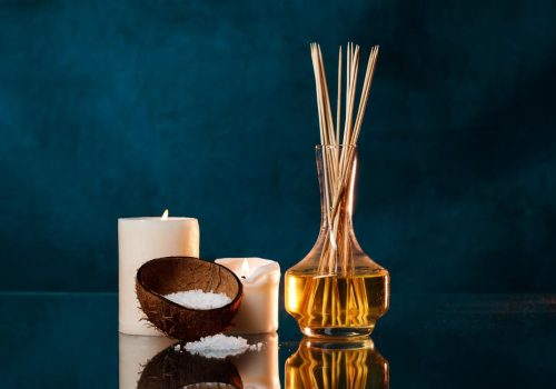 Scented Oil Makers Are Key to Aromatherapy and Home Scents