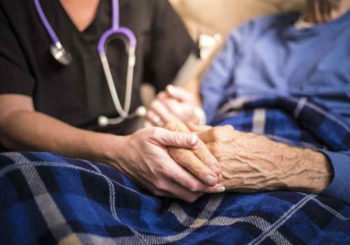 Navigating Serious Illness: A Practical Guide to Managing Symptoms and Daily Comfort